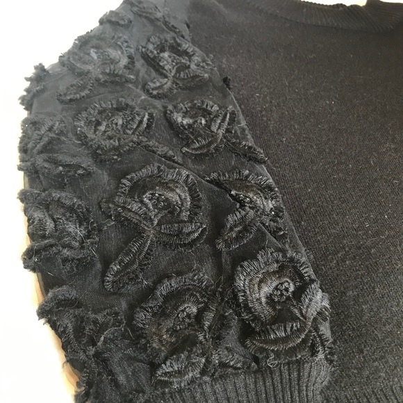 Black Sweater with floral sleeves - Picture 2 of 7